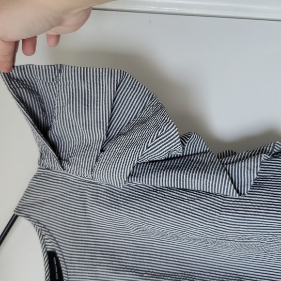 Striped Tank Top - Picture 3 of 4